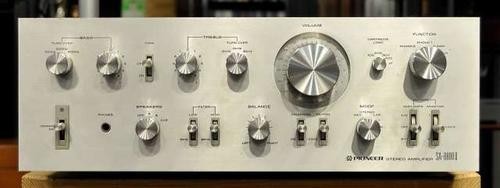 Amplificatore stereo integrato